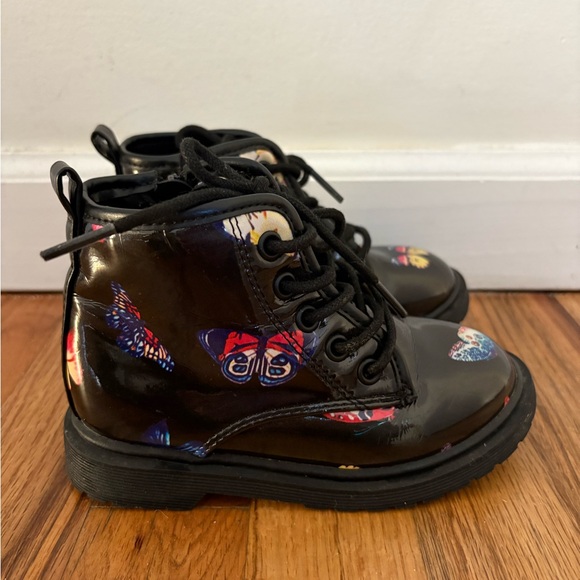 Steve Madden Kids Black Boots with Colorful Butterflies - Picture 7 of 7